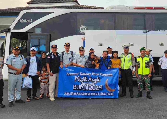 Jasa Raharja Madiun Jemput Pemudik Peserta Mudik Asyik Bareng BUMN 2024 di Terminal Kertonegoro Ngawi