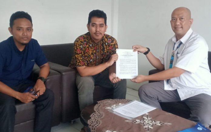 Jasa Raharja Pamekasan Jalin Kerja Sama Dengan PT Subsea Lintas Globalindo Untuk Pengutipan IWKL Dan Sosialisasi Keselamatan Pelayaran Kapal KM Bung Tomo