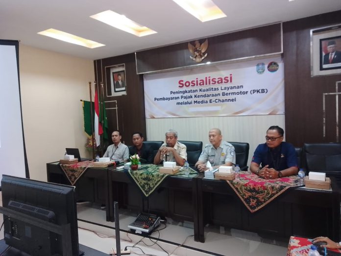 Jasa Raharja & UPTPPD Samsat Pamekasan Sosialisasikan Peningkatan Kualitas Layanan Pembayaran Pajak Kendaraan Bermotor Lewat E-Channel