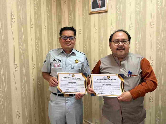 Sepakat Dukung Peningkatan PAD dan Maksimalkan Pelayanan Korban Laka Lantas, JR dan RSI Madiun Tandatangani Komitmen Bersama  